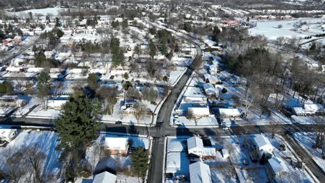 Aerial-view-of-an-American-suburb-with-snow