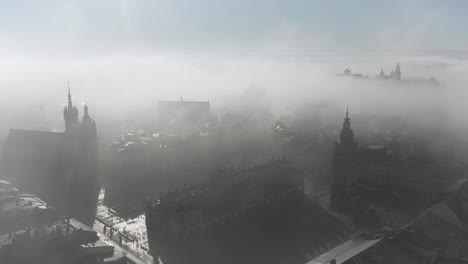 Stadt-In-Den-Wolken