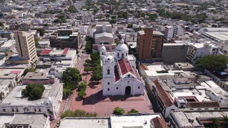 Aerial-view-of-Cathedral-Santa-Marta-in-Colombia,-national-Catholic-architecture,-orbiting