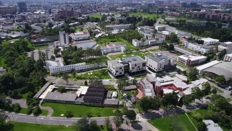Campus-De-La-Universidad-Nacional-De-Colombia,-Bogota
