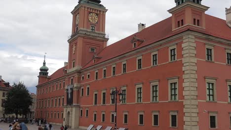 The-majestic-building-of-the-Royal-Castle-on-the-Old-Square