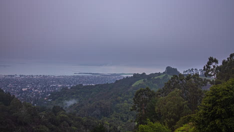 Timelapse,-Morning-Mist-and-Fog-Above-Oakland-and-San-Francisco-Bay,-California-USA