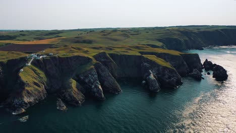 Las-Joyas-Costeras-Del-Reino-Unido:-Vista-Aérea-Sobre-St-Abbs-Head-En-Escocia