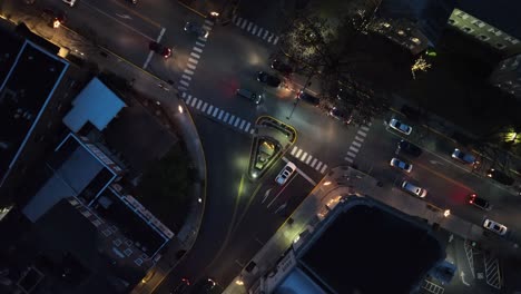 Plaza-De-La-Ciudad-Americana-En-La-Noche