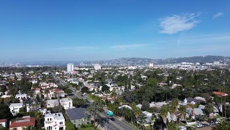 Aerial-drone-pull-back-over-LA-neighborhood-Larchmont