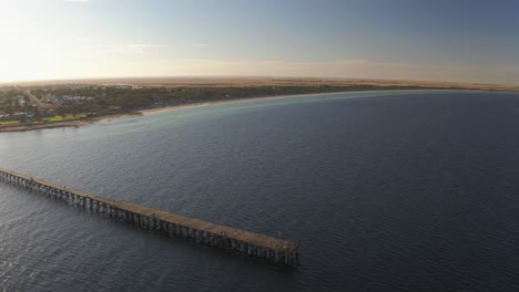 Aerial-drone-view-of-the-coast-of-Yorke-Peninsula,-South-Australia