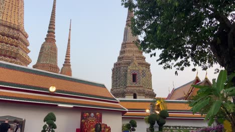 Chedi-pagodas-of-Wat-Pho-temple-in-Thailand-at-sunset