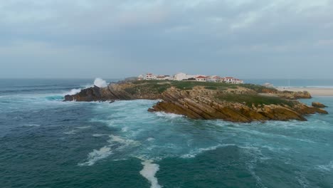 Baleal-Beach,-Peniche,-Portugal