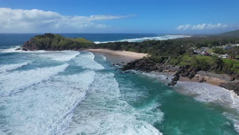 Foamy-Ocean-Waves-At-Cabarita-Beach-In-New-South-Wales,-Australia---Drone-Shot