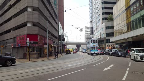 Aufnahme-Der-Straßenbahn-In-Kennedy-Town,-Hongkong