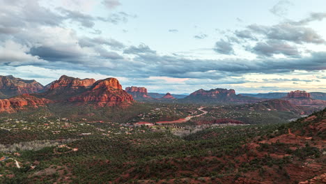 Panoramic-View-Of-Sedona-Landscape-At-Sunset-from-Airport-Vortex-In-Arizona,-USA