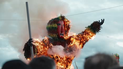 Quema-Del-Careto-En-El-Carnaval-De-Podence-En-Portugal