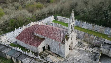 Luftaufnahme-Der-Kirche-San-Juan-De-Cortegada,-Spanien---Luftaufnahme