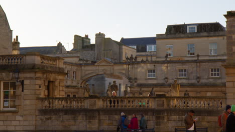 Tourists-Visiting-The-Roman-Baths-Thermae-In-Bath-England,-United-Kingdom