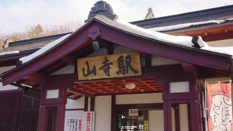 Estación-De-Yamadera-En-La-Prefectura-De-Yamagata,-Región-De-Tohoku,-Japón