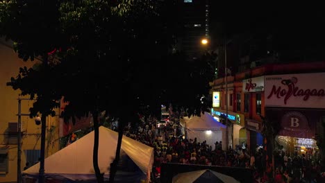 Noche-Hindú-Desfile-Del-Festival-Callejero-Thaipusam