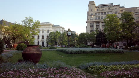 Cismigiu-gardens-during-spring,-Bucharest-Romania