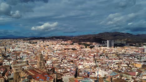 Málaga-España-Drone-Aéreo-Ciudad-Española-Europea-Casco-Antiguo-Horizonte-De-La-Ciudad