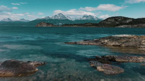 Flying-Over-The-Rocky-Coast-Of-Tierra-del-Fuego-In-Argentina,-Patagonia