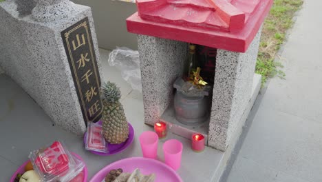 Altar-offerings,-Cheng-Beng,-Qingming-Festival,-Asian-ceremonies-culture