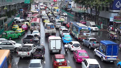 Schlechter-Verkehr-In-Der-Hauptverkehrszeit-In-Bangkok,-Thailand