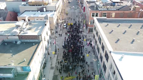 Colectivo-Opuesto-A-La-Brutalidad-Policial-Protestando-En-Las-Calles