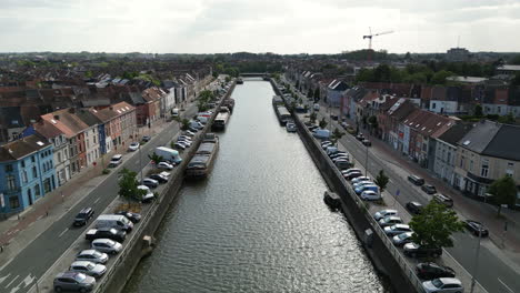 Nach-Hinten-Breite-Enthüllung-Wondelgembrug-Kanalbrücke-In-Gent,-Belgien