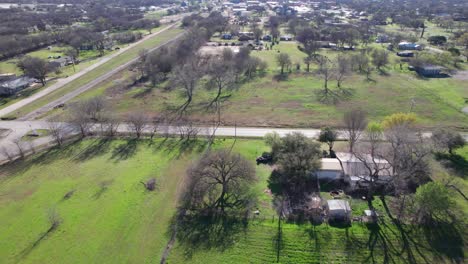 Este-Es-Un-Video-Aéreo-Del-Pueblo-Rural-De-Deleon-Texas