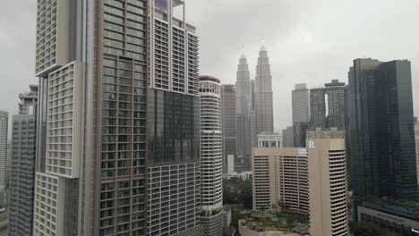 Cloudy-Evening-In-Kuala-Lumpur-Downtown-Tracking-Right