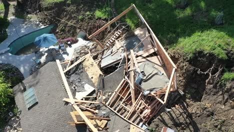 Home-Damaged-after-massive-landslide