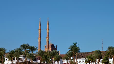 Mezquita-Sahaba-En-El-Antiguo-Mercado-De-Sharm-Al-Shiekh,-Egipto