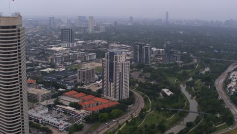 Crane-shot-of-Houston,-Texas-cityscape