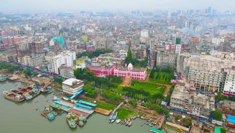 Ahsan-Manzil-Museum,-Dhaka-City-in-Bangladesh-Buriganga-River,-Sadar-Ghat