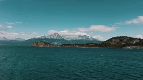 Flying-Over-The-Sea-Towards-The-Tierra-del-Fuego-Archipelago-In-Argentina,-Patagonia