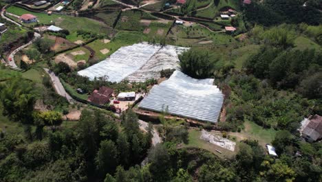 Luftaufnahme-Der-Landwirtschaftlichen-Felder-In-Der-Landschaft-Von-Kolumbien