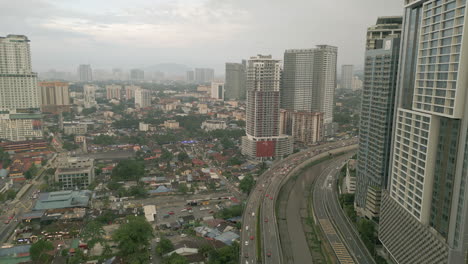 Hochhauswohnungen-Im-Westen-Von-Kuala-Lumpur-In-Der-Nähe-Der-Autobahn