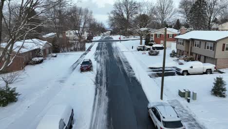 Barrio-Residencial-Cubierto-De-Nieve.