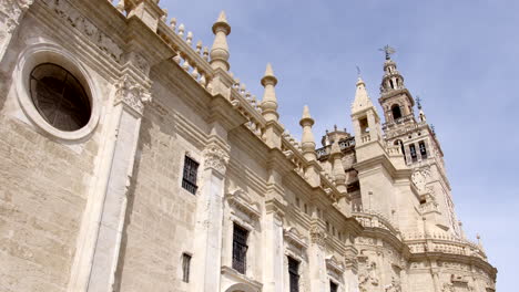 Patrimonio-De-La-Humanidad-Por-La-Unesco-El-Campanario-De-La-Giralda-De-La-Catedral-De-Sevilla-En-Sevilla,-España