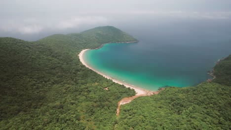 Gran-Isla-Ilha-Grande-Playa-Tropical-Angra-Dos-Reis,-Río-De-Janeiro,-Brasil