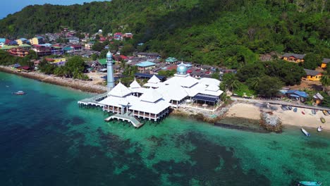 Islamic-white-mosque-at-beach-on-Perhentian-Island