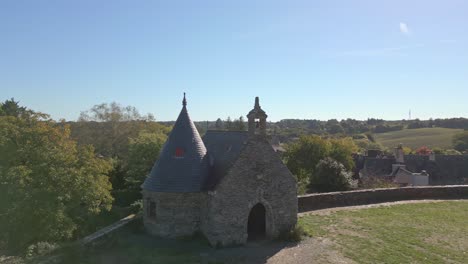 Saint-Jean-Chapel-in-Castle-Park-Rochefort-en-Terre,-Brittany-in-France