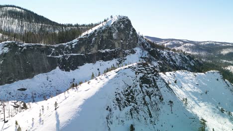 Luftaufnahme-Der-Großen-Rock-Mountains,-El-Dorado-National-Forest,-Lake-Tahoe,-Kalifornien