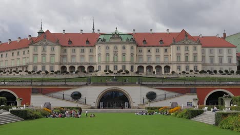 Capturing-the-scene-of-the-Royal-Castle-in-Warsaw,-Poland,-immerses-viewers-in-the-architectural-grandeur-of-the-city,-the-timeless-beauty-and-cultural-significance-of-its-architectural-heritage