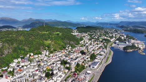 Aerial-View-of-Alesund,-Norway