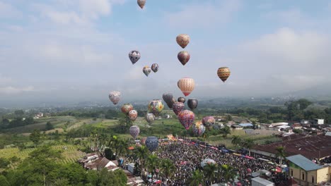 Aerial-view,-hot-air-balloon-festival-in-Kembaran-village,-Wonosobo