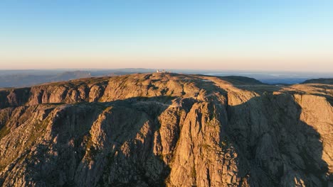 Höchster-Punkt-Der-Serra-Da-Estrela-Bergkette,-Cantaros