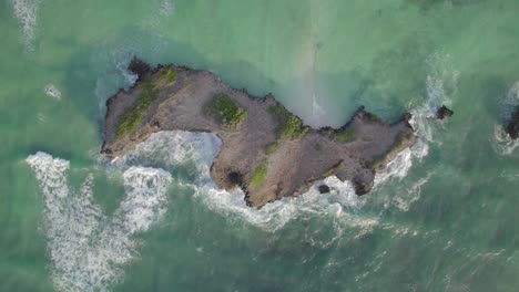 Aerial-Bird's-eye-reveal-drone-shot-of-Island,-Kenya-coast