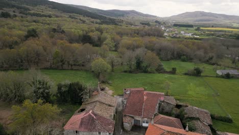 Santa-María-De-Codosedo,-Vista-Rural,-Sarreaus-España
