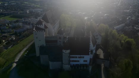 Disparo-De-Drone-De-Pascua-Del-Castillo-De-Lenzburg