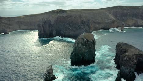 Famous-El-Boiler-dive-site-off-coastline-of-volcanic-San-Benedicto-island